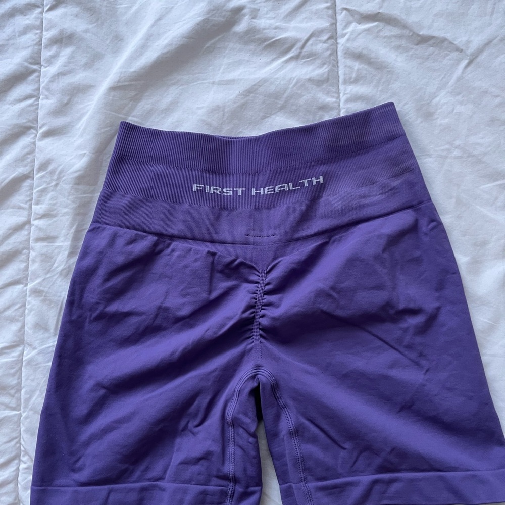 Vibrant Purple High-Rise Bike Shorts with Stretchy Fabric